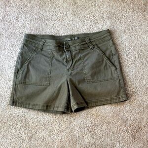 Prana women’s hiking climbing shorts